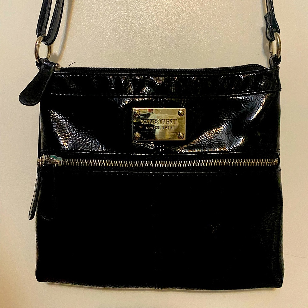 NINE WEST Black patent crossbody bag